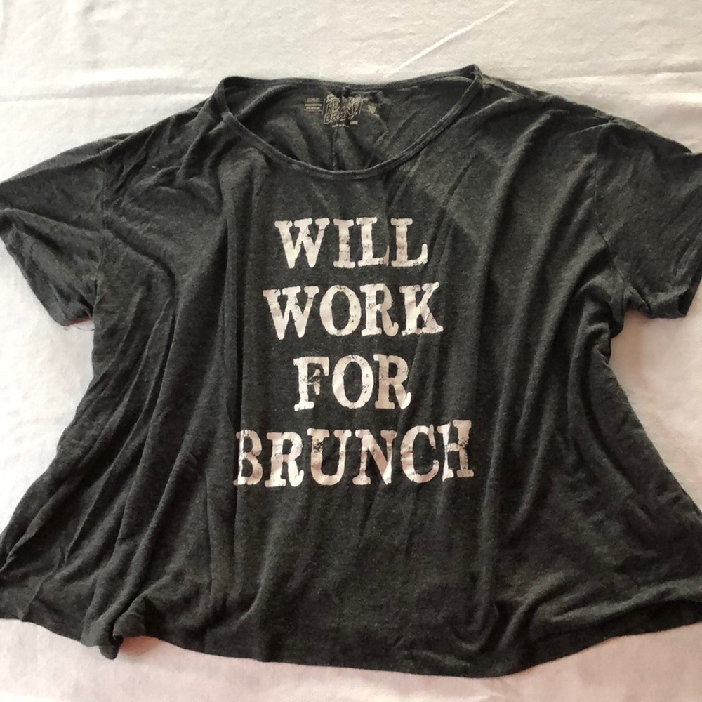 ⬇️⬇️ PRICE DROP - Flowy Graphic T-Shirt